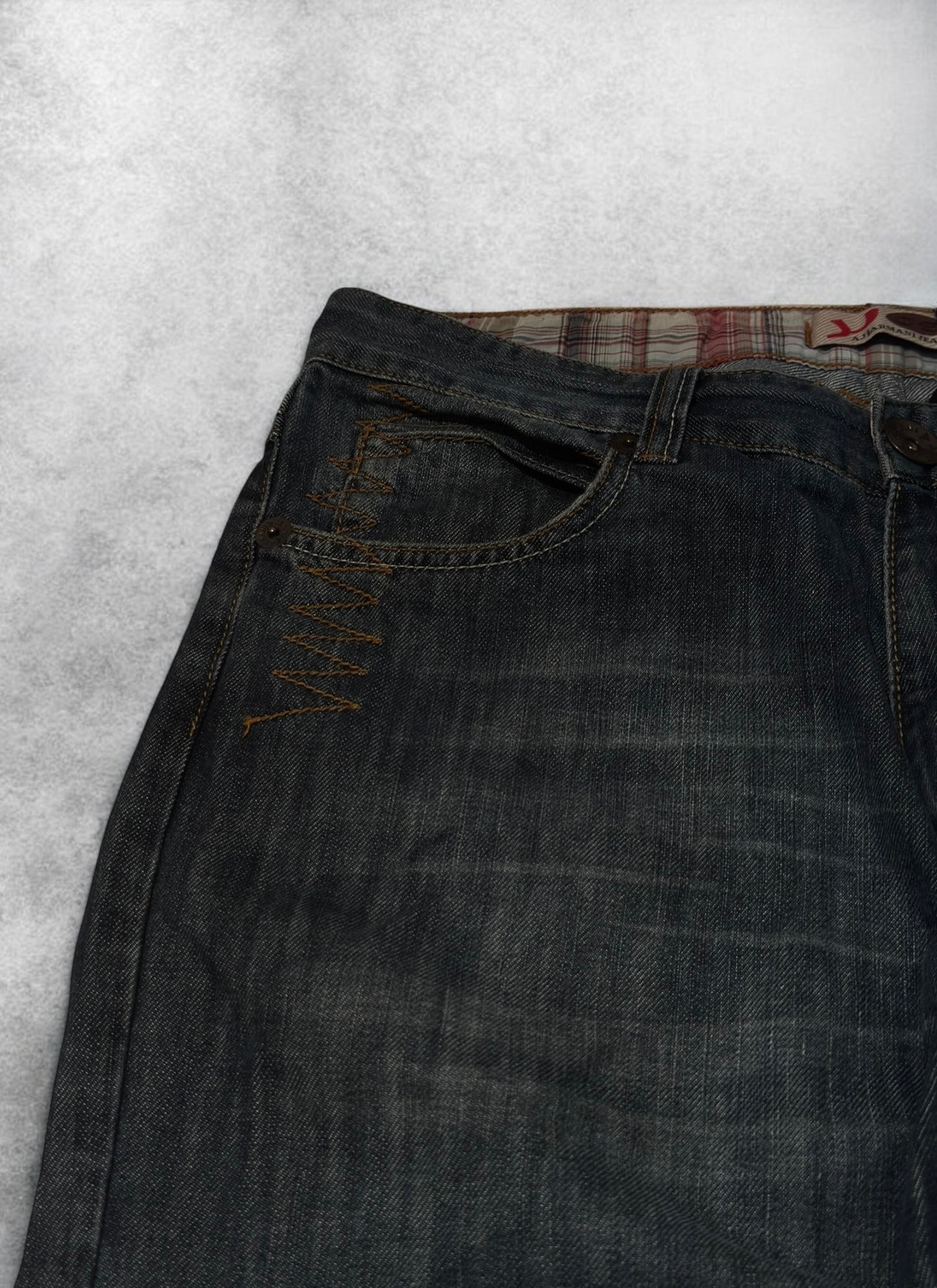 Armani Jeans (L)