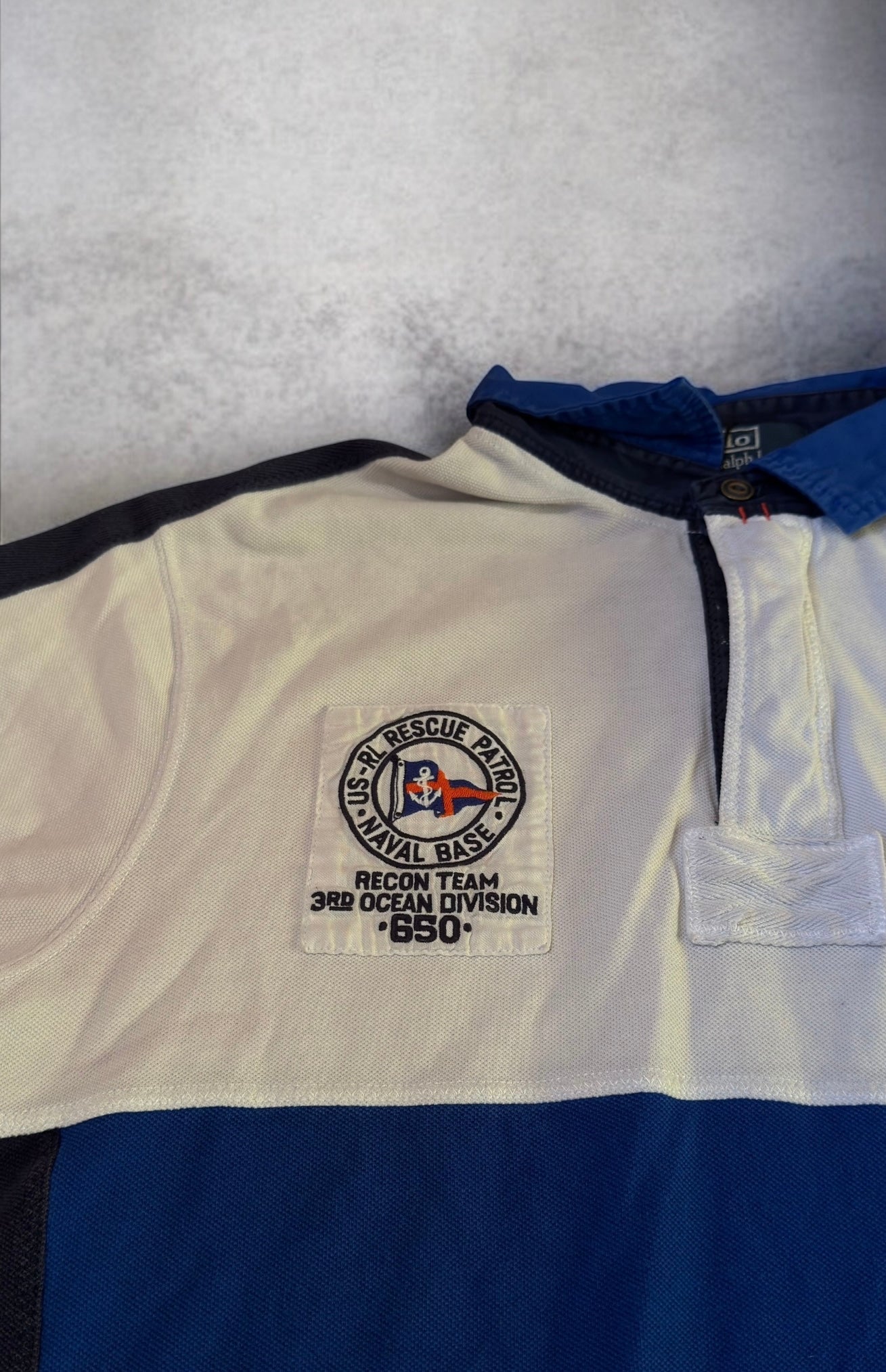 Ralph Lauren Polo (L)