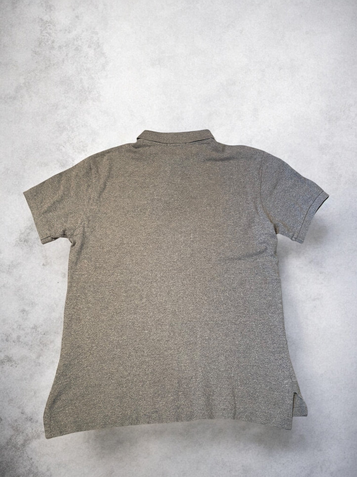 Ralph Lauren Polo (L)