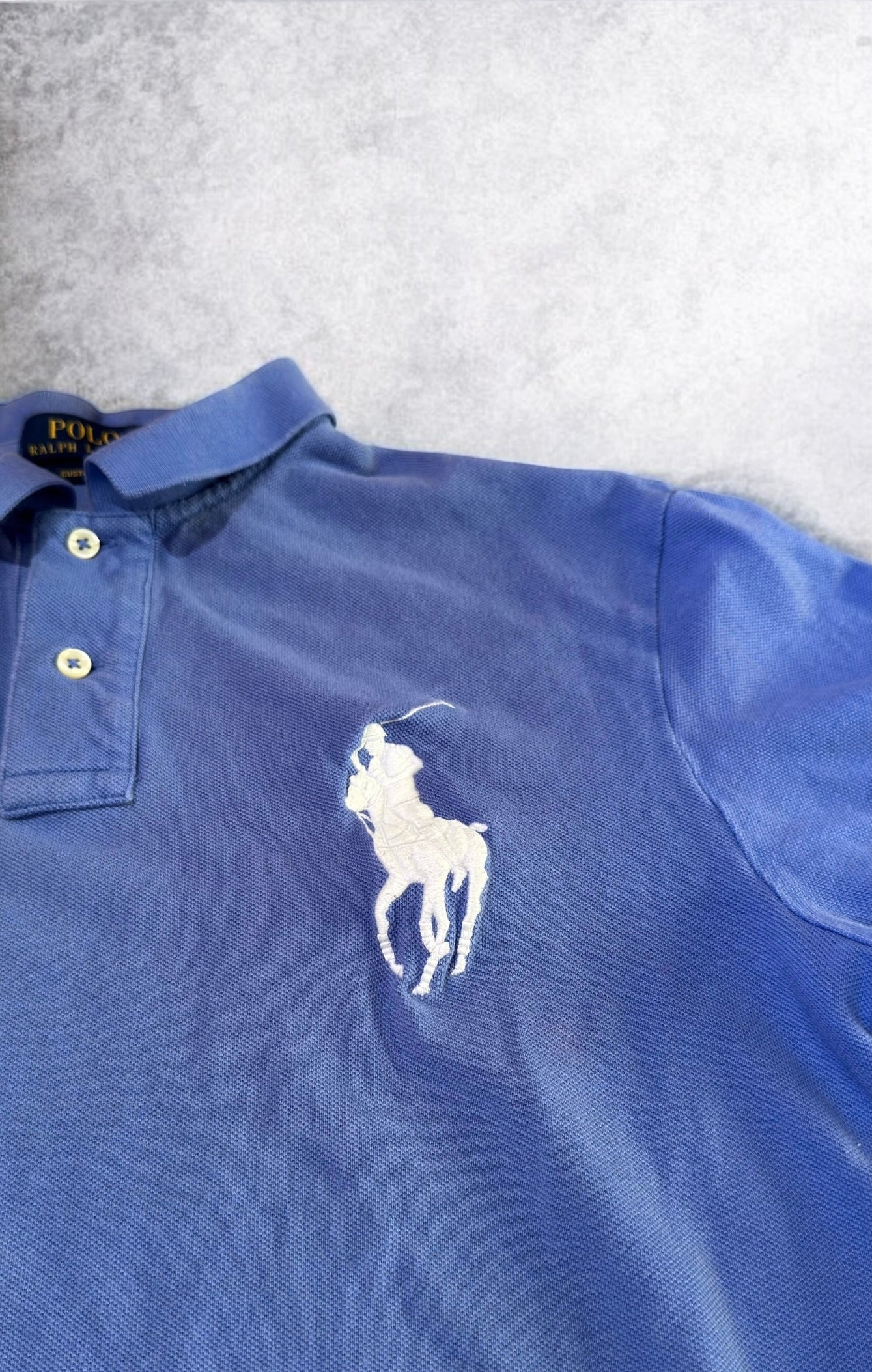 Ralph Lauren Polo (L)