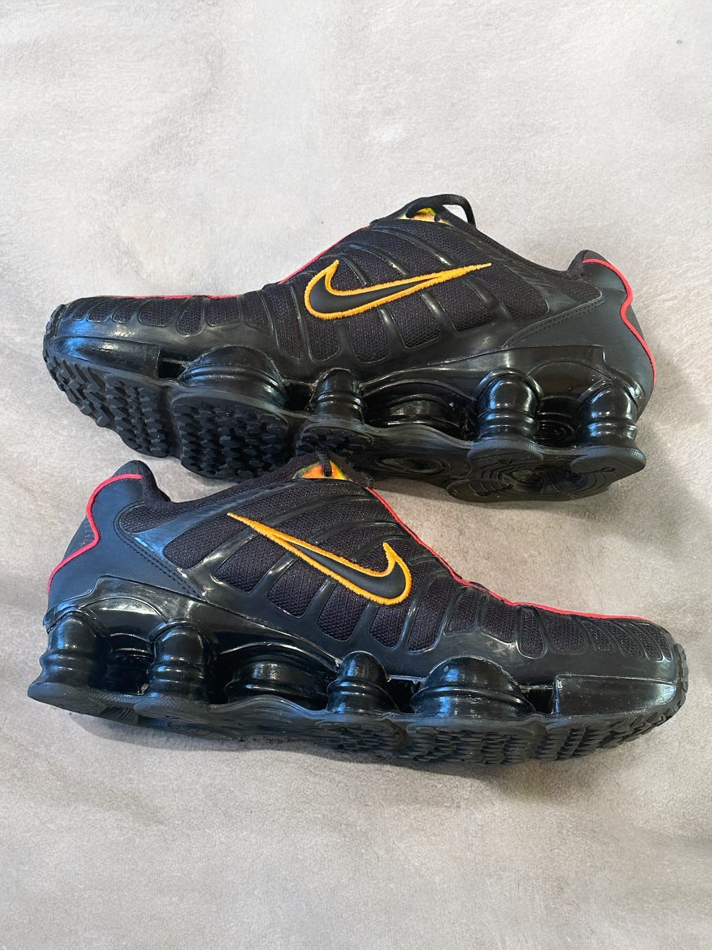 Nike Shox Volcano (45)