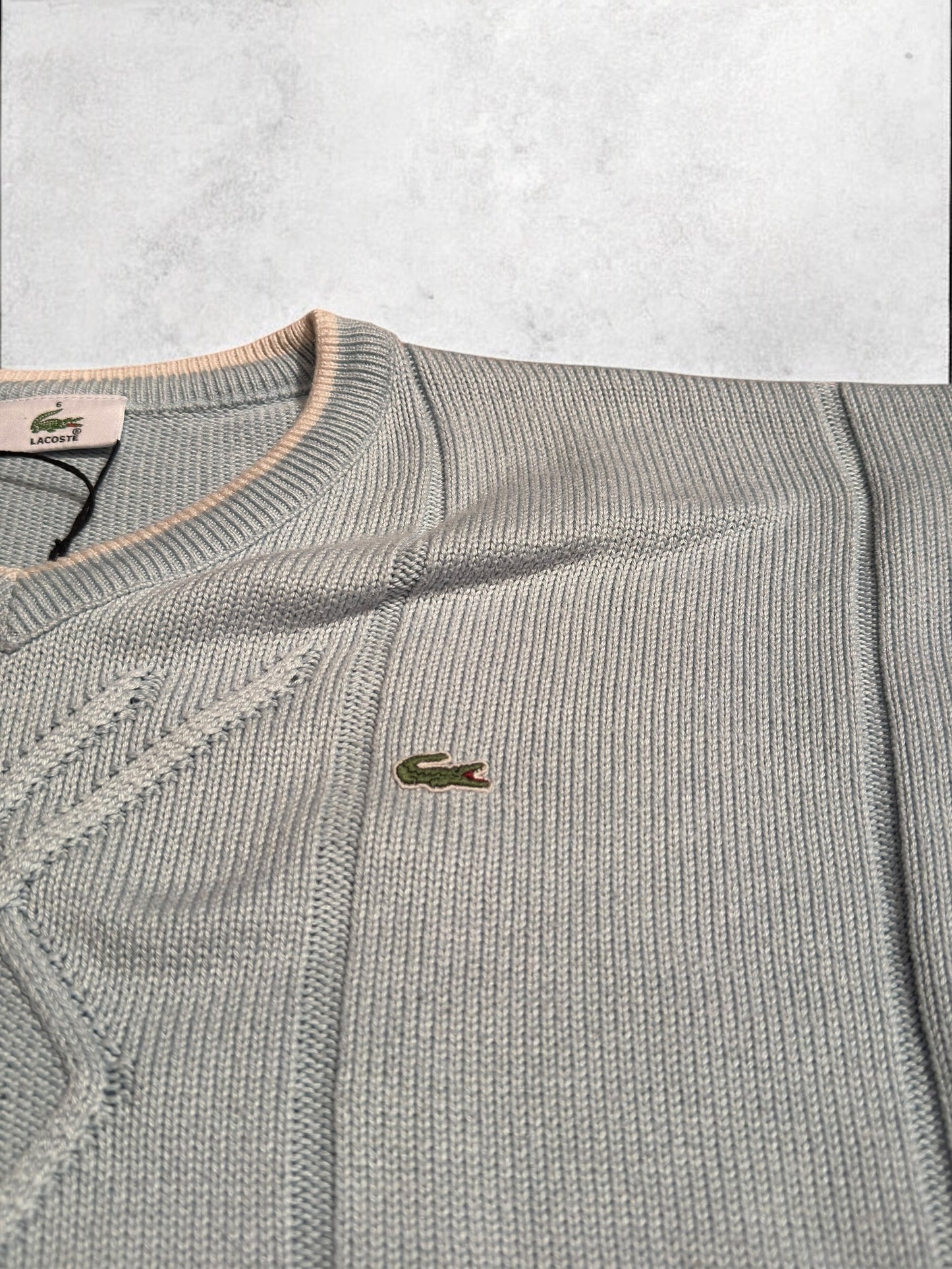 Lacoste Sweater (L)